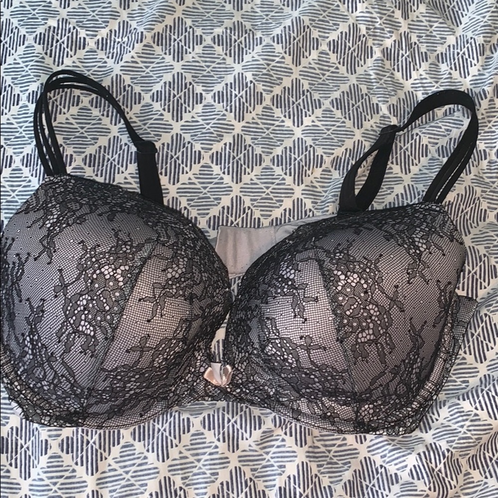 Victoria secrets very sexy push up bra